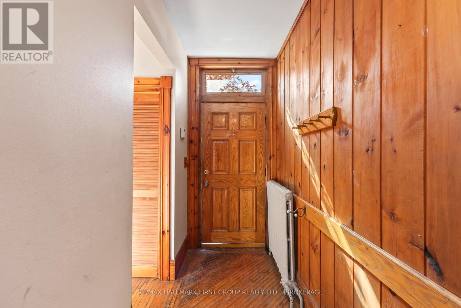 54 Wellington Street, Kingston, Ontario  K7L 3C3 - Photo 3 - X12305771