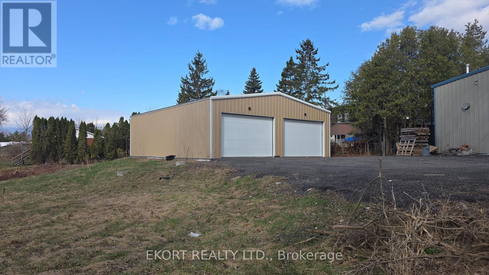 542 Old Hwy 2, Quinte West, Ontario  K8V 5P5 - Photo 2 - X12305790
