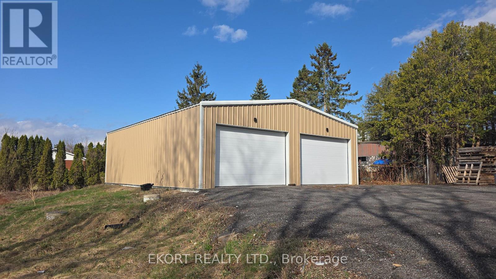 542 Old Hwy 2, Quinte West, Ontario  K8V 5P5 - Photo 27 - X12305790