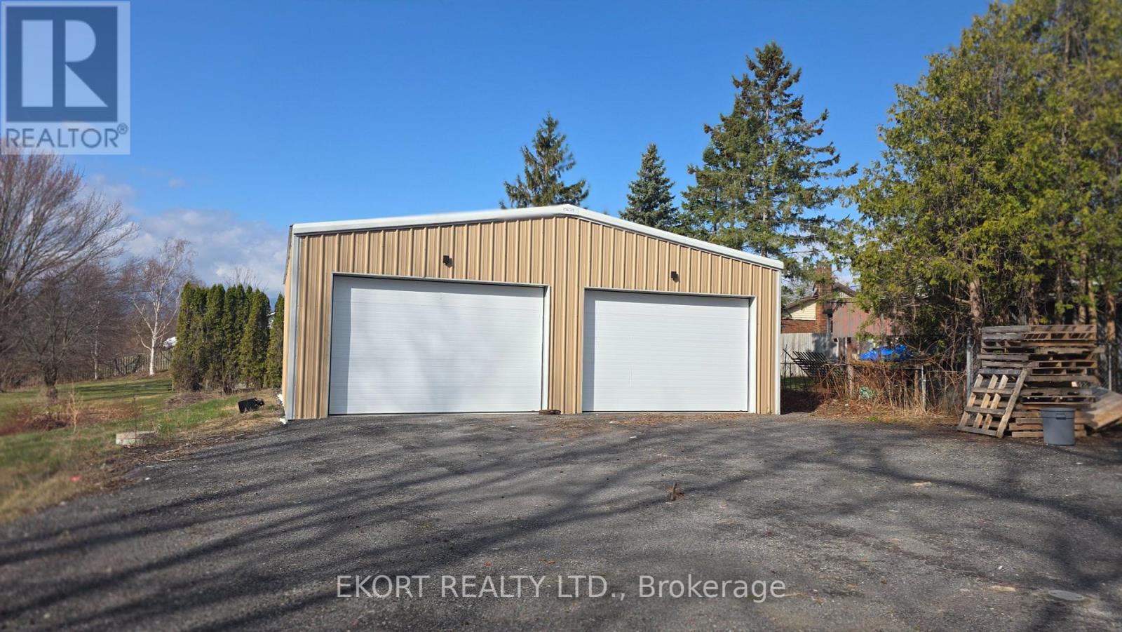 542 Old Hwy 2, Quinte West, Ontario  K8V 5P5 - Photo 3 - X12305790
