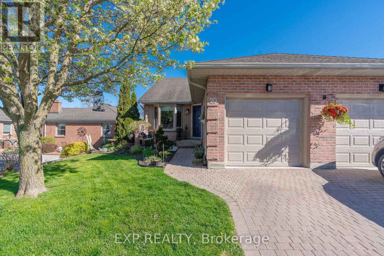 20 - 90 Ontario St Street S, Lambton Shores, Ontario  N0M 1T0 - Photo 3 - X12305815