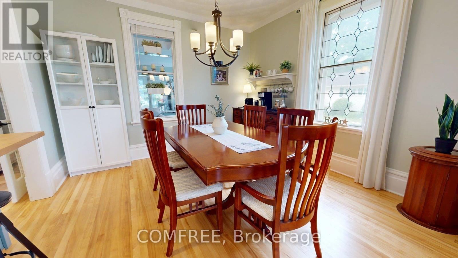 256a And 256b Flora Street, Carleton Place, Ontario  K7C 3M4 - Photo 13 - X12305776