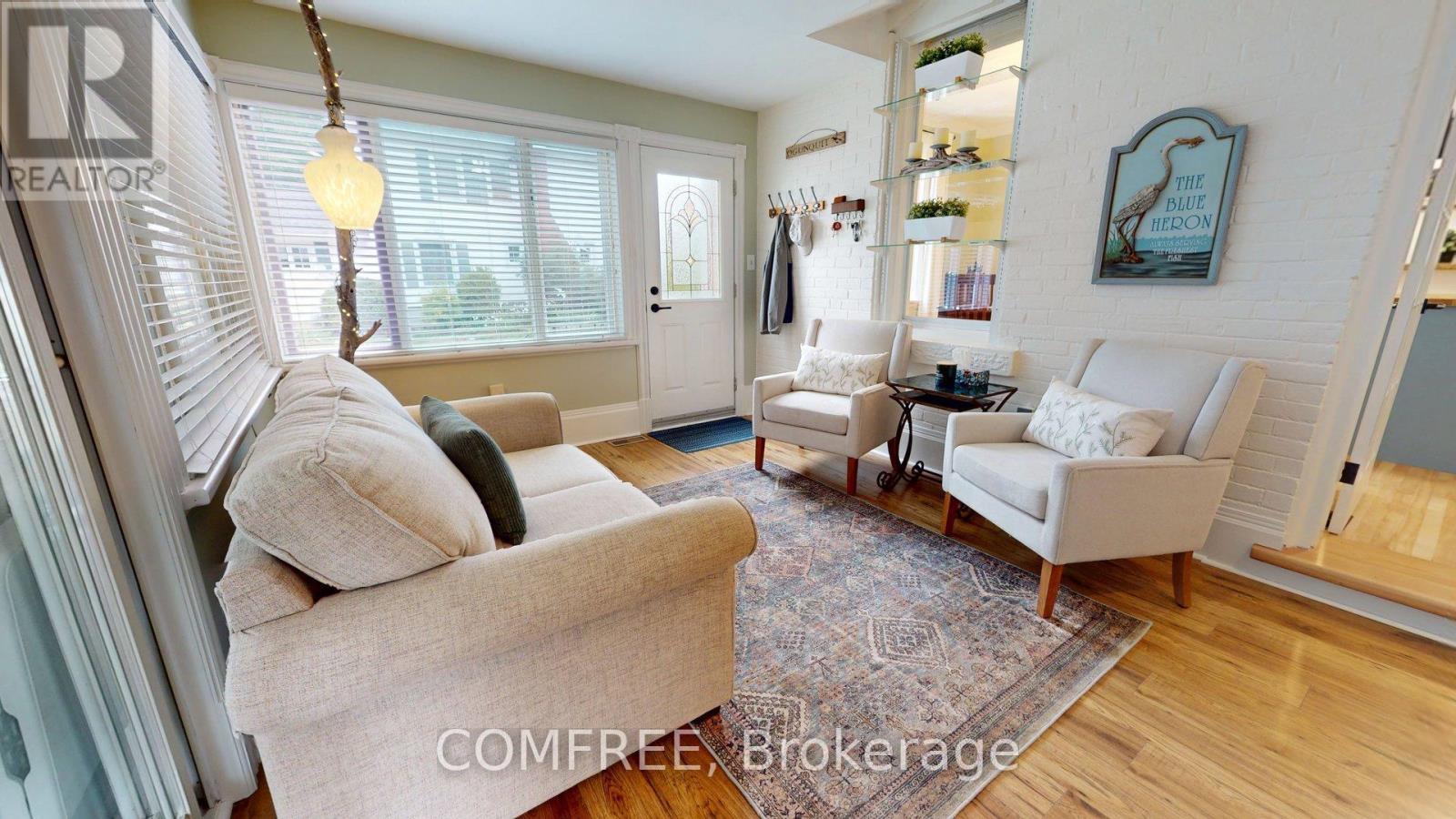 256a And 256b Flora Street, Carleton Place, Ontario  K7C 3M4 - Photo 17 - X12305776