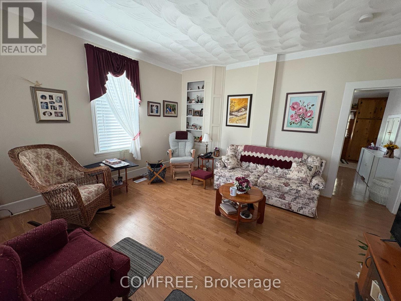 256a And 256b Flora Street, Carleton Place, Ontario  K7C 3M4 - Photo 26 - X12305776