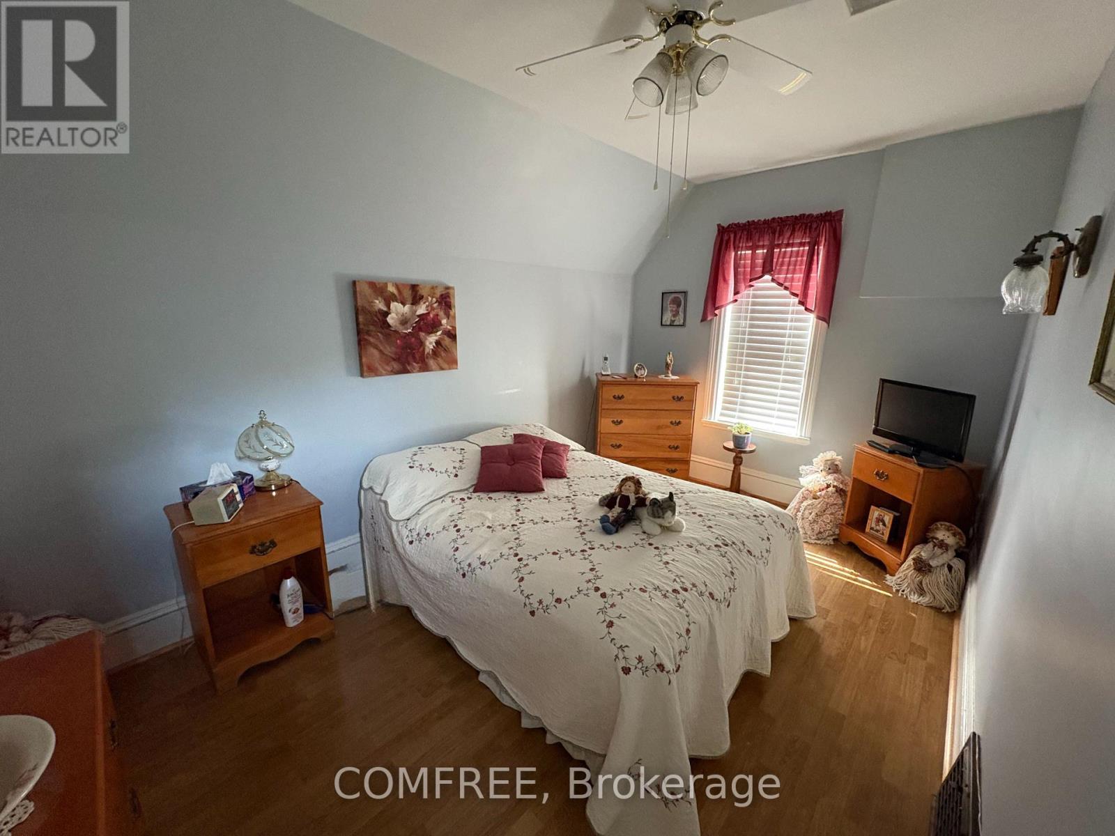 256a And 256b Flora Street, Carleton Place, Ontario  K7C 3M4 - Photo 30 - X12305776