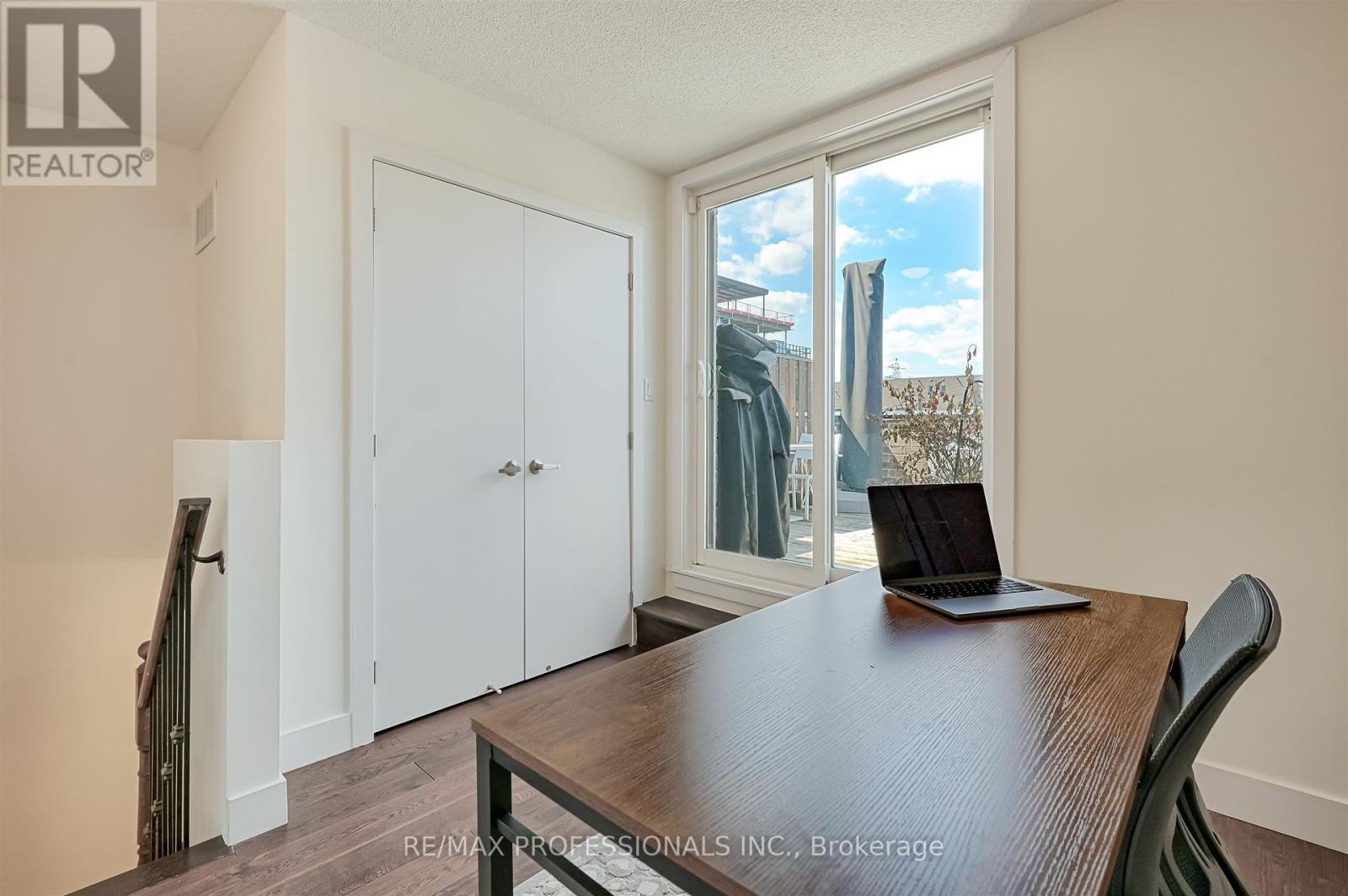 11 Powerhouse Street, Toronto (Dovercourt-Wallace Emerson-Junction), Ontario  M6H 4K4 - Photo 35 - W12305691