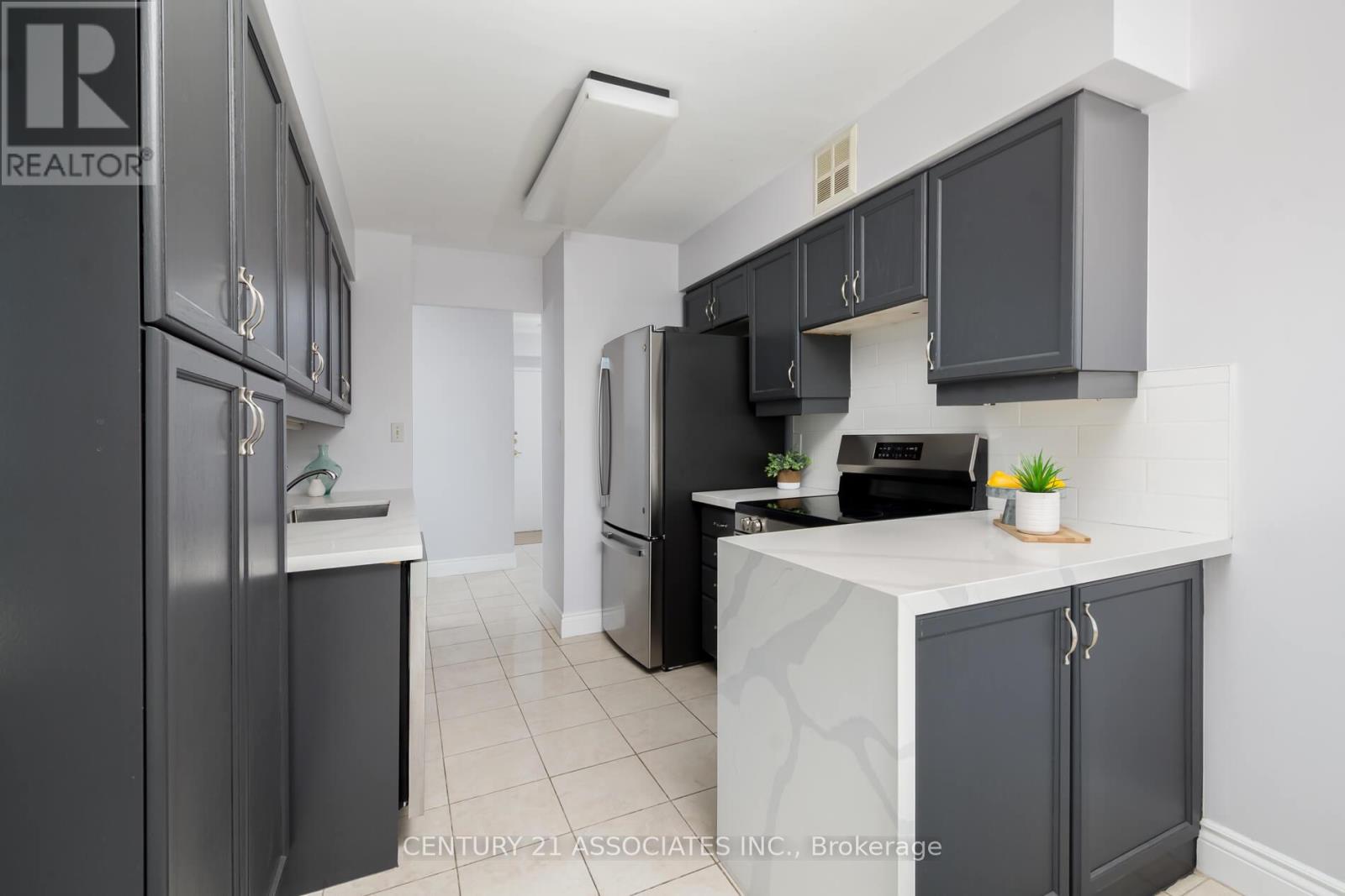 610 - 3605 Kariya Drive, Mississauga, Ontario  L5B 3J4 - Photo 19 - W12305702