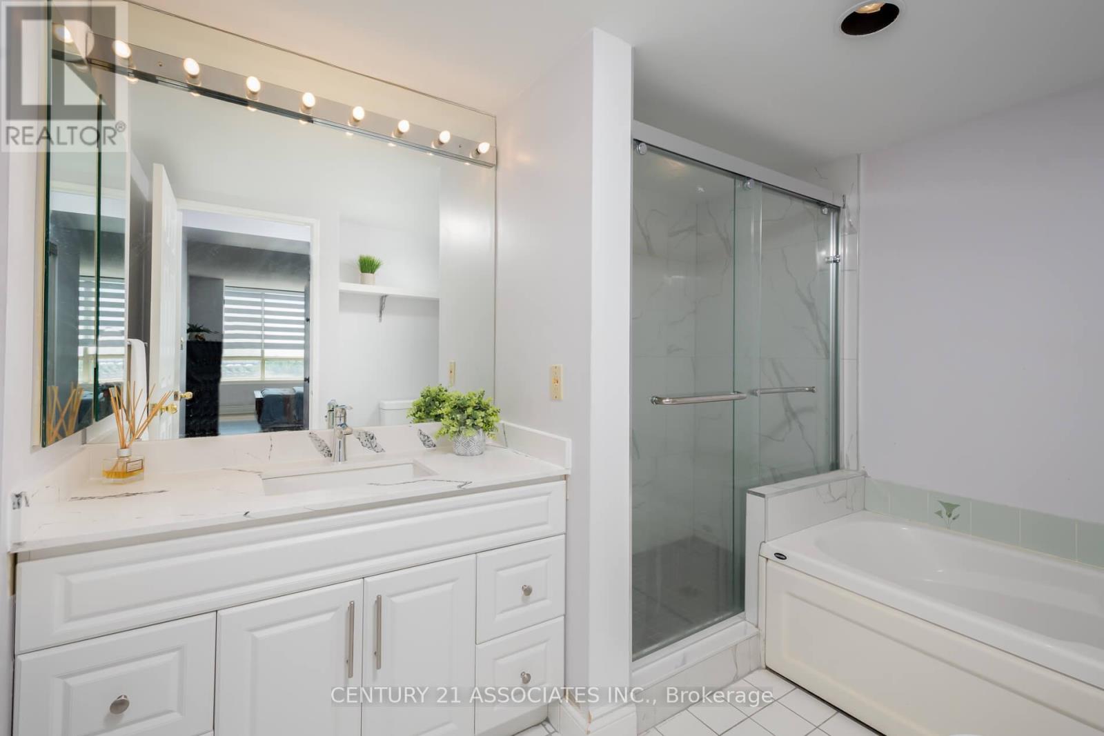 610 - 3605 Kariya Drive, Mississauga, Ontario  L5B 3J4 - Photo 24 - W12305702