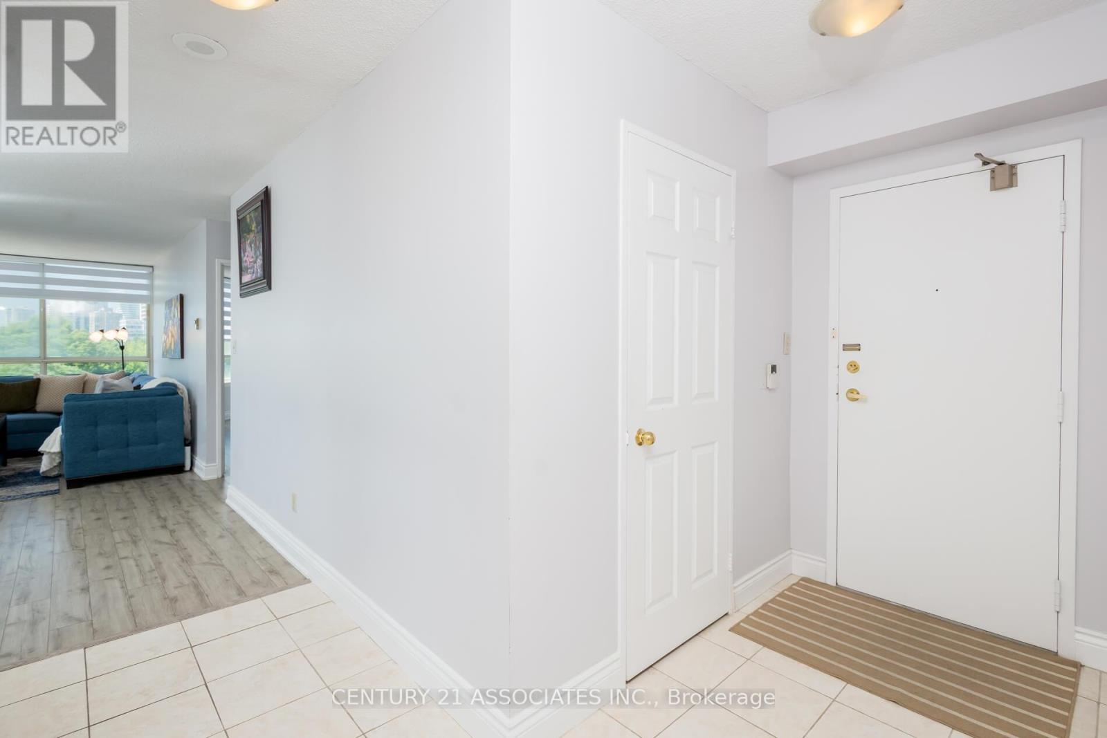 610 - 3605 Kariya Drive, Mississauga, Ontario  L5B 3J4 - Photo 4 - W12305702
