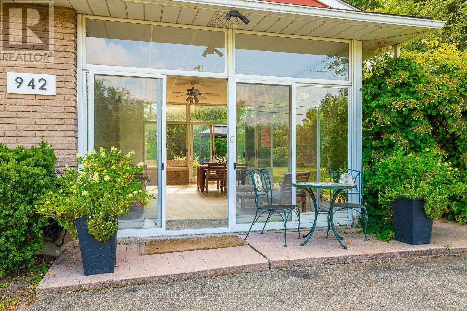 Property at 942 CAUTHARD ROAD image 4
