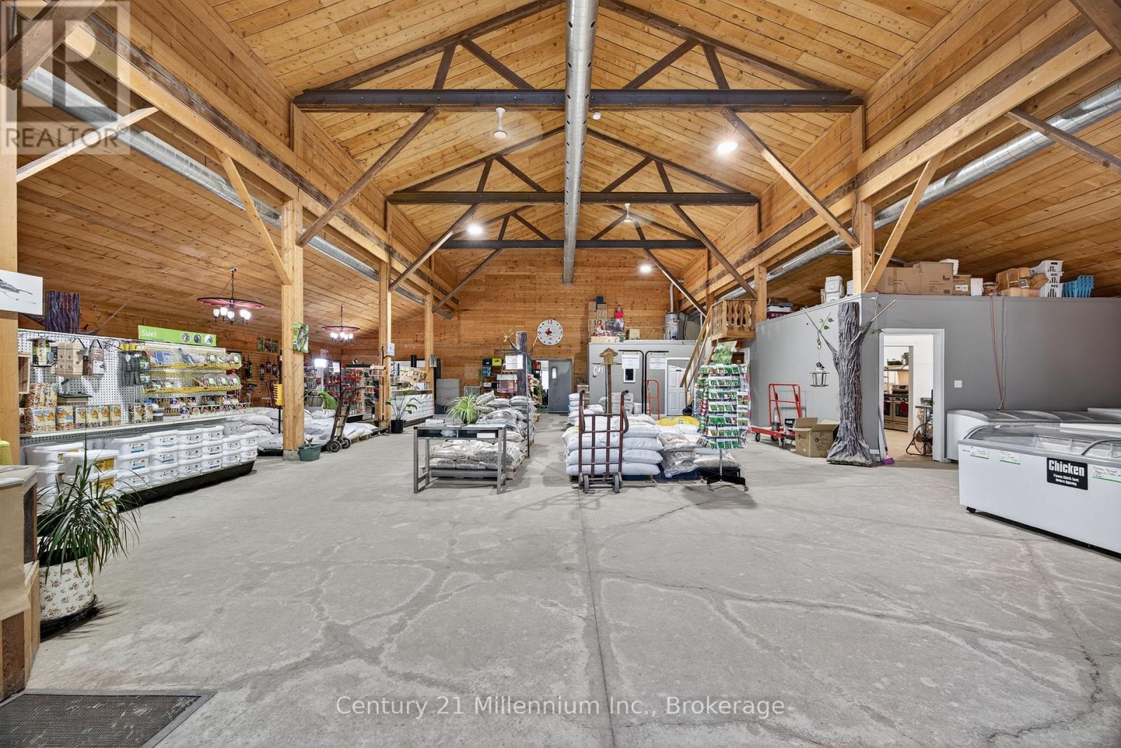 1617 42 County Road, Clearview, Ontario  L0M 1S0 - Photo 3 - S12305774