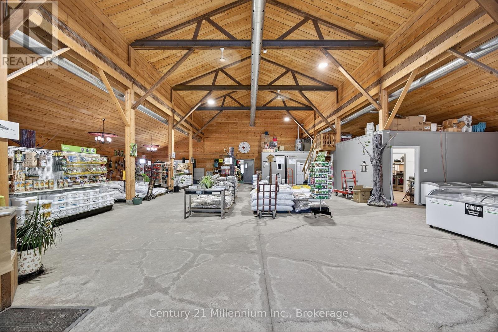 1617 42 County Road, Clearview, Ontario  L0M 1S0 - Photo 3 - S12305779