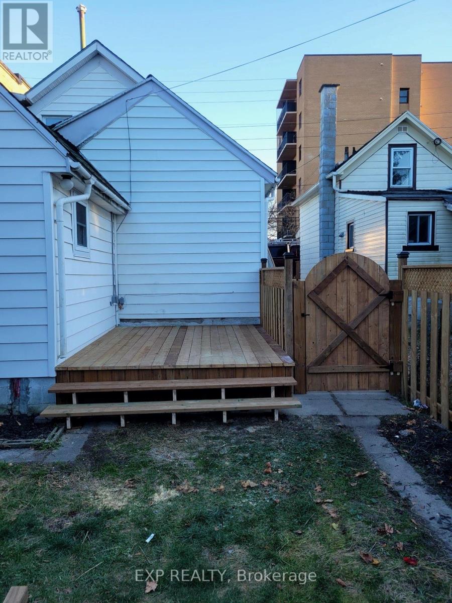 108 George Street, Brockville, Ontario  K6V 3V9 - Photo 13 - X12305735