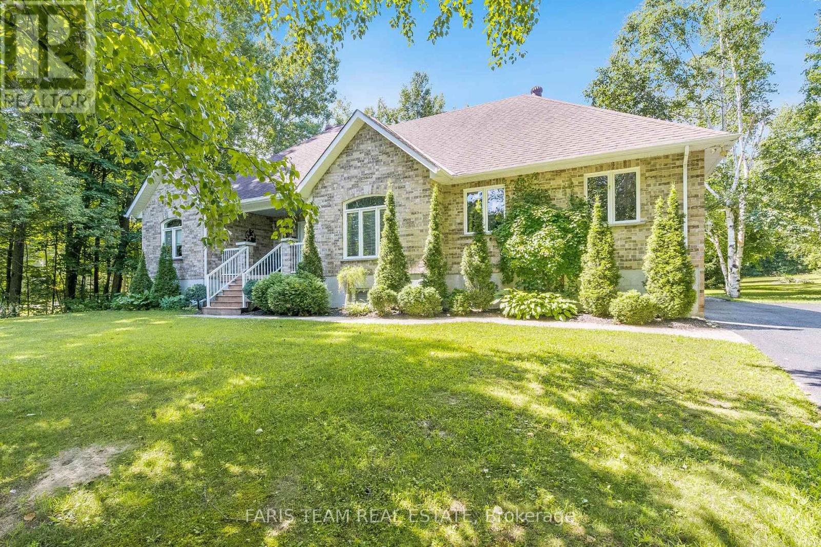 Property at 6 MEADOWBROOK BOULEVARD image 3
