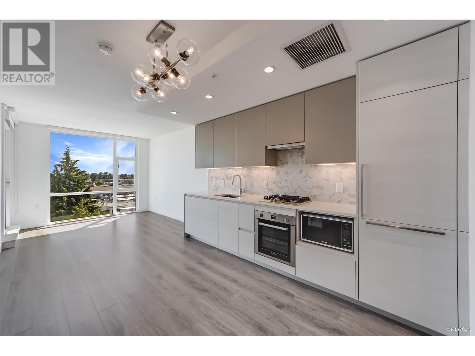 407 8181 Chester Street, Vancouver, British Columbia  V5X 0J9 - Photo 2 - R3030474