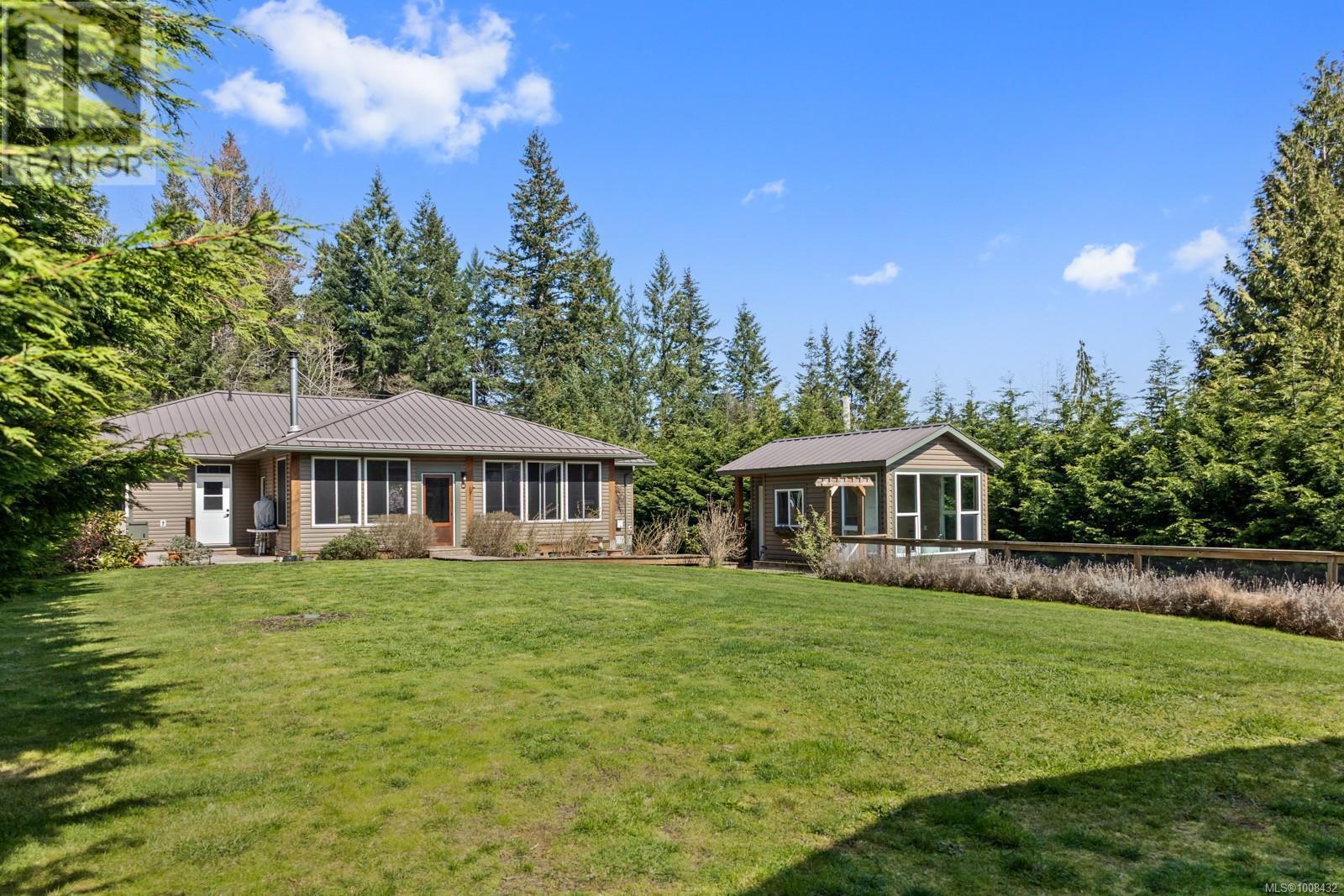 2353 Catherwood Rd, Black Creek, British Columbia  V9J 1J3 - Photo 46 - 1008432