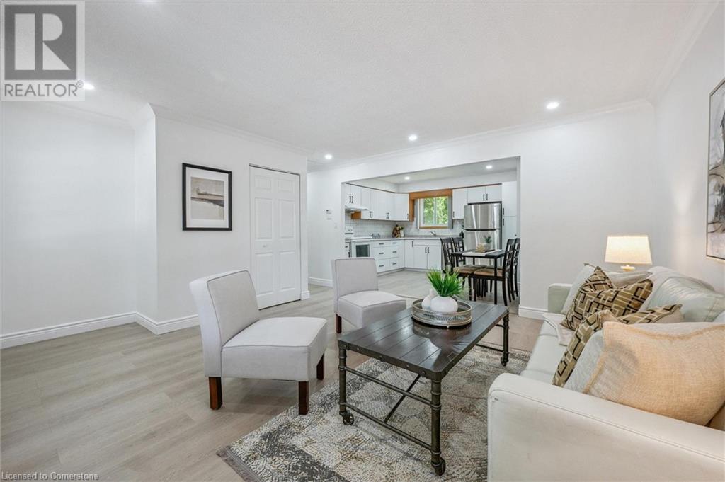 Property at 72 FERNDALE Avenue image 4