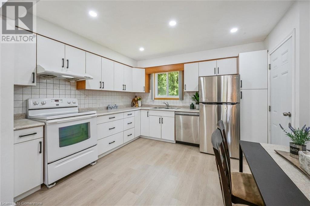 Property at 72 FERNDALE Avenue image 5