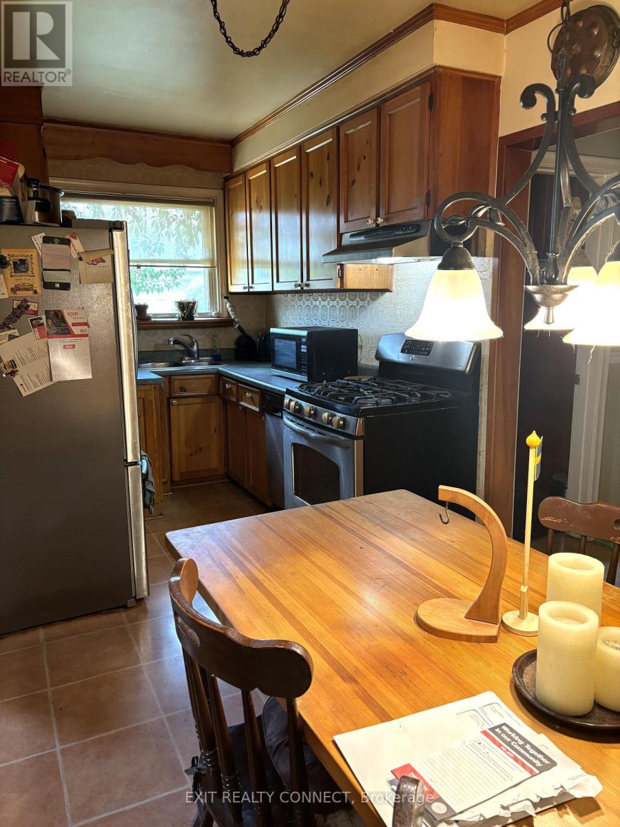 Property at 398 THIRD LINE image 5