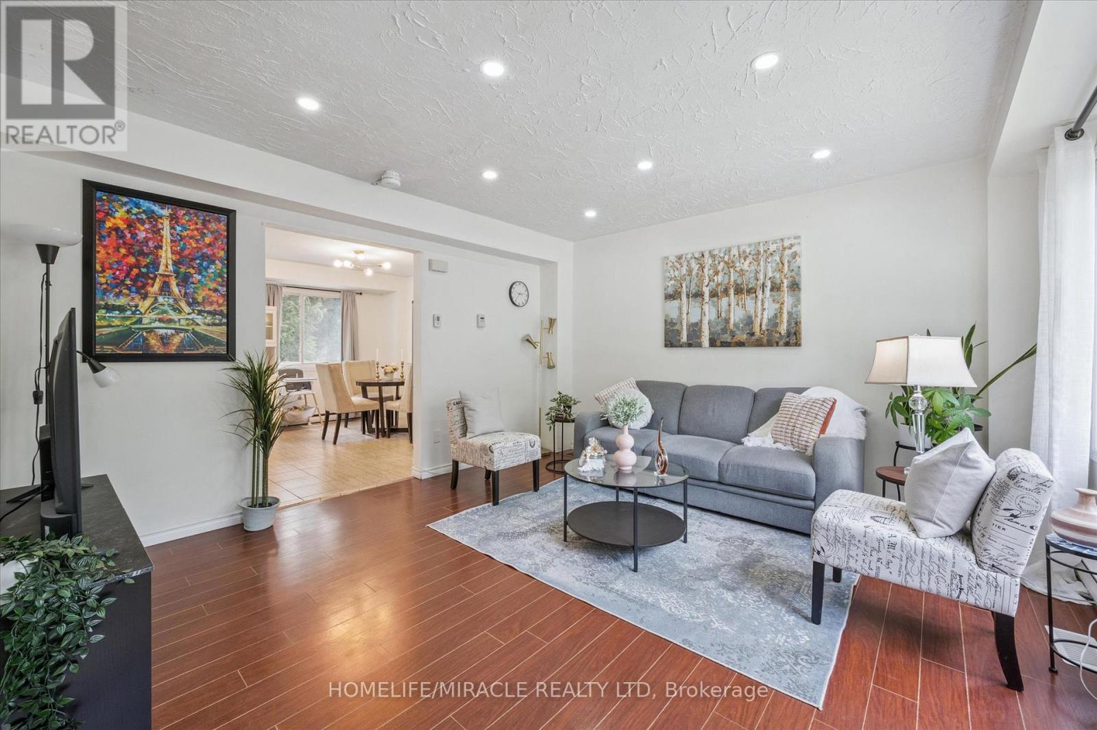 Property at 187A CEDARVALE CRESCENT image 3