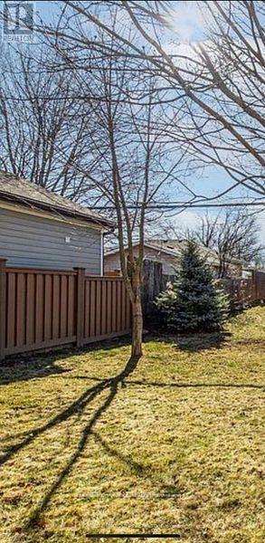 757 Phillip Murray Avenue, Oshawa, Ontario  L1J 1J2 - Photo 6 - E12305769