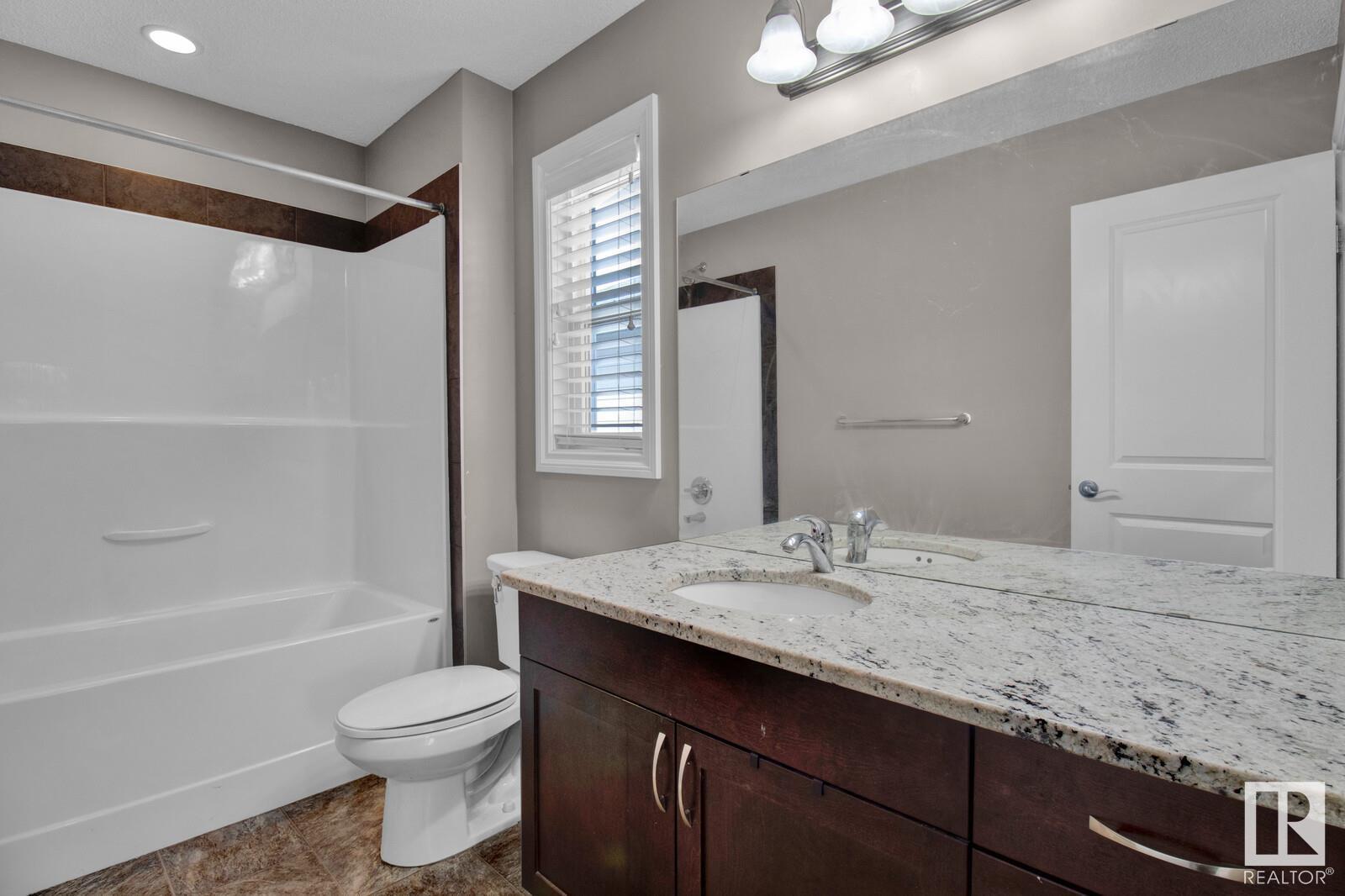 Property at 16540 131 ST NW image 4