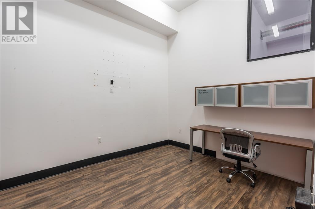 175 Christina Street North, Sarnia, Ontario  N7T 5T8 - Photo 7 - 25006486