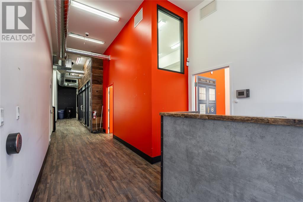 175 Christina Street North, Sarnia, Ontario  N7T 5T8 - Photo 4 - 25006486