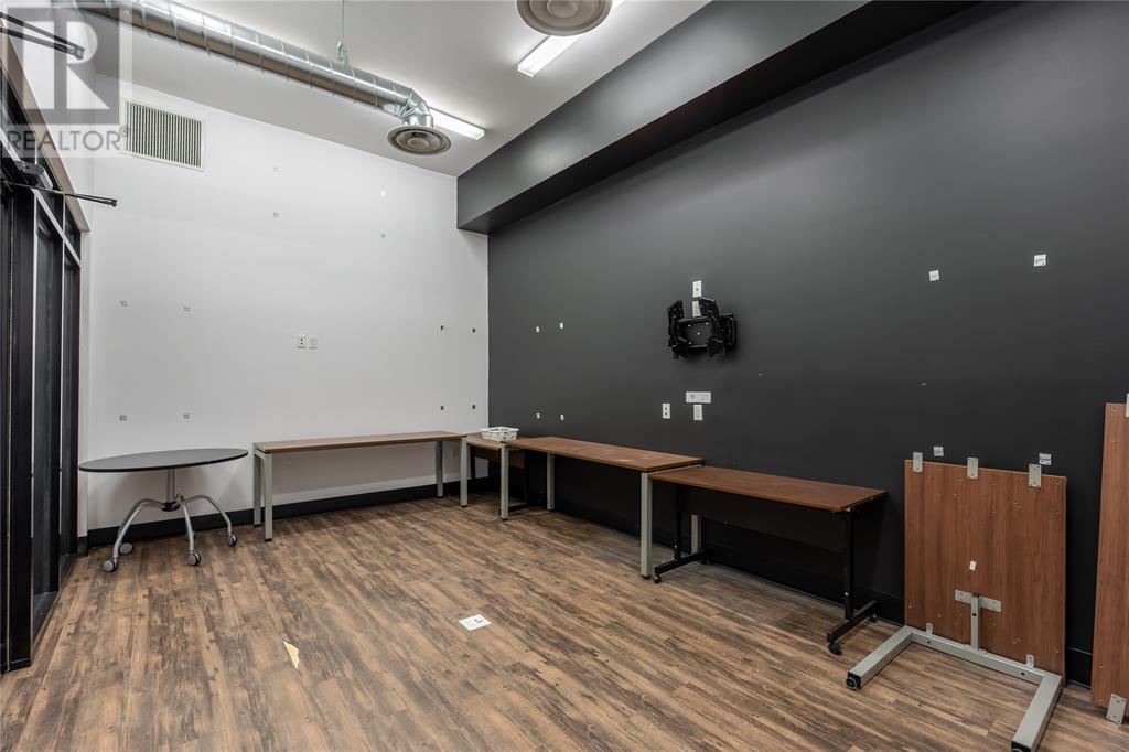 175 Christina Street North, Sarnia, Ontario  N7T 5T8 - Photo 10 - 25006486