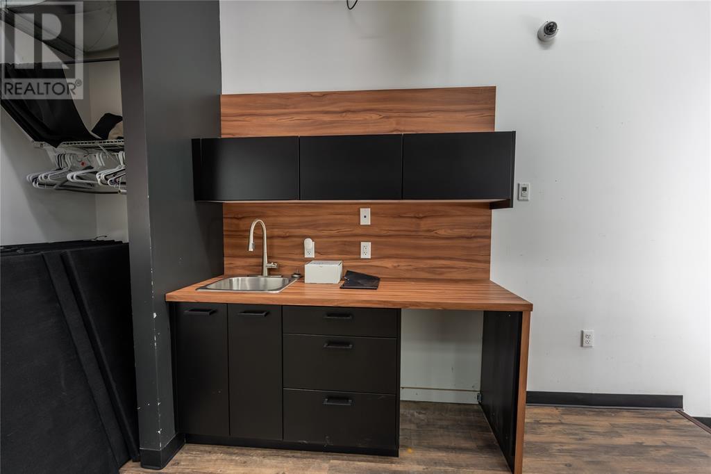 175 Christina Street North, Sarnia, Ontario  N7T 5T8 - Photo 11 - 25006486