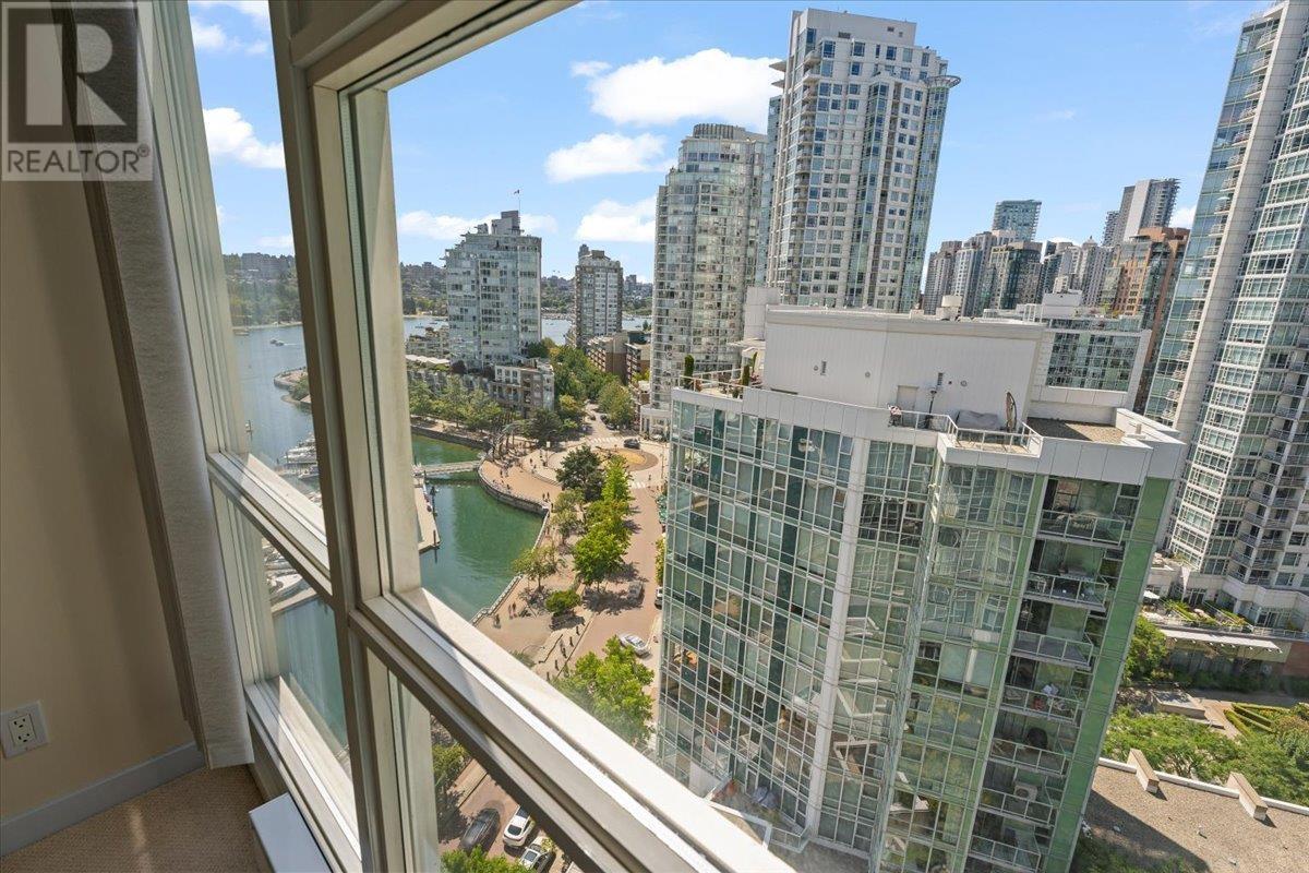 1903 1077 Marinaside Crescent, Vancouver, British Columbia  V6Z 2Z5 - Photo 21 - R3030427