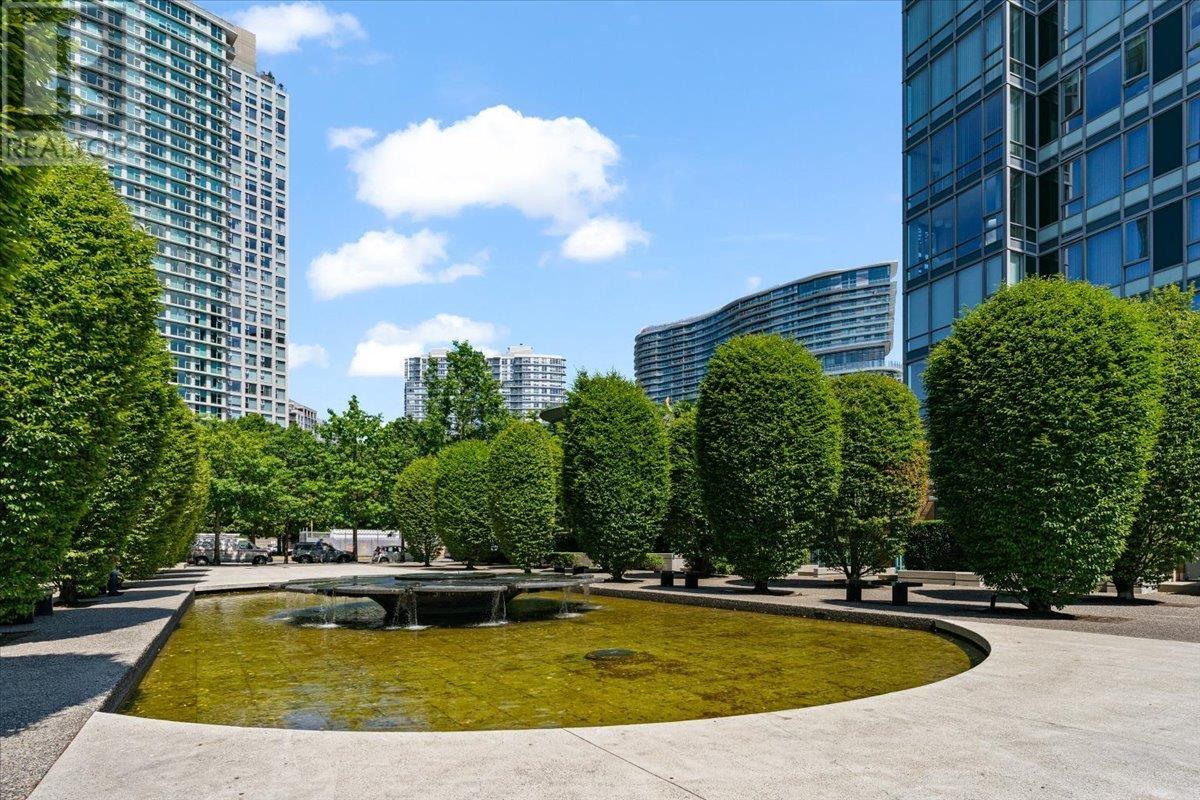 1903 1077 Marinaside Crescent, Vancouver, British Columbia  V6Z 2Z5 - Photo 33 - R3030427