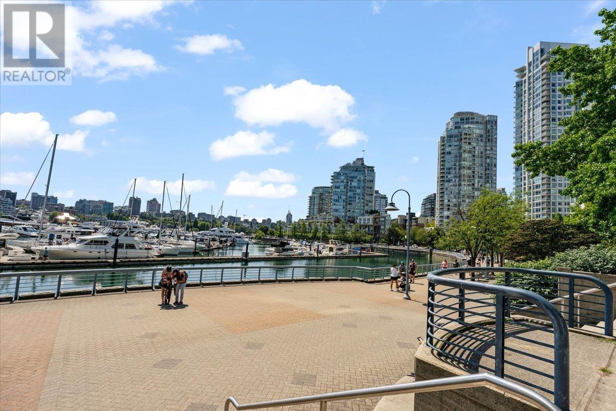 1903 1077 Marinaside Crescent, Vancouver, British Columbia  V6Z 2Z5 - Photo 34 - R3030427