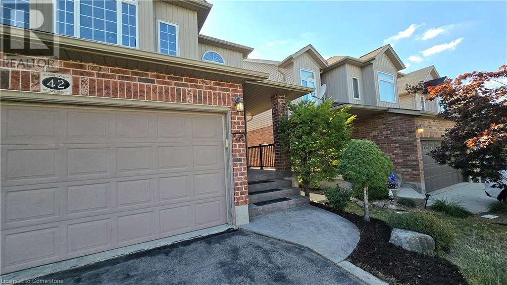 Property at 42 BRIDLERIDGE Street image 4