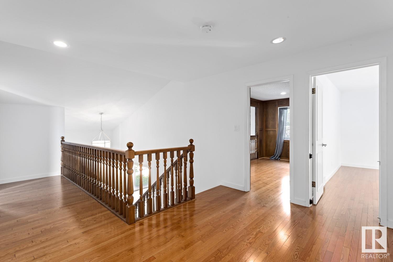 Property at 239 WAKINA DR NW image 2
