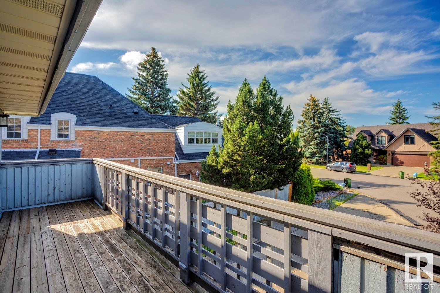 Property at 239 WAKINA DR NW image 5