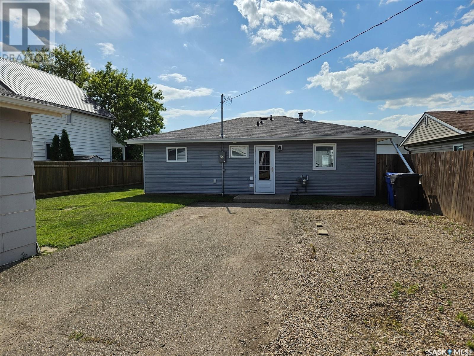 316 Clare Street, Arcola, Saskatchewan  S0C 0G0 - Photo 5 - SK013700
