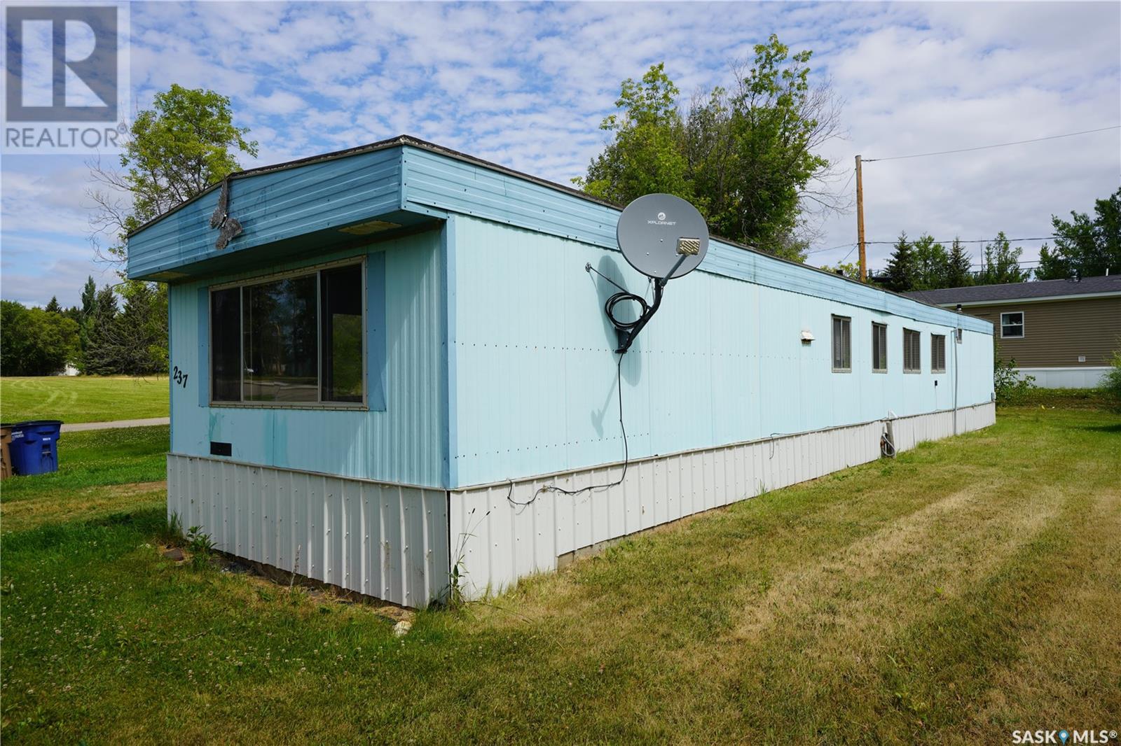237 1st Avenue, Big River, Saskatchewan  S0J 0E0 - Photo 2 - SK013684