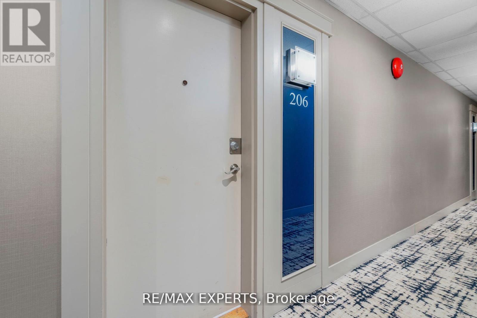 Property at 206 - 1000 SHEPPARD AVENUE W image 4