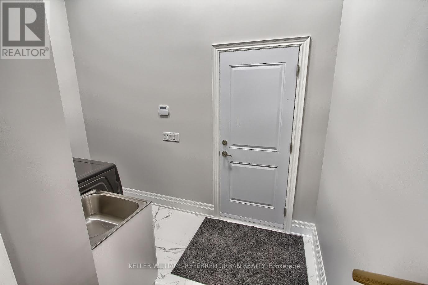 70 Brule Lakeway, Georgina, Ontario  L0E 1L0 - Photo 19 - N12305898
