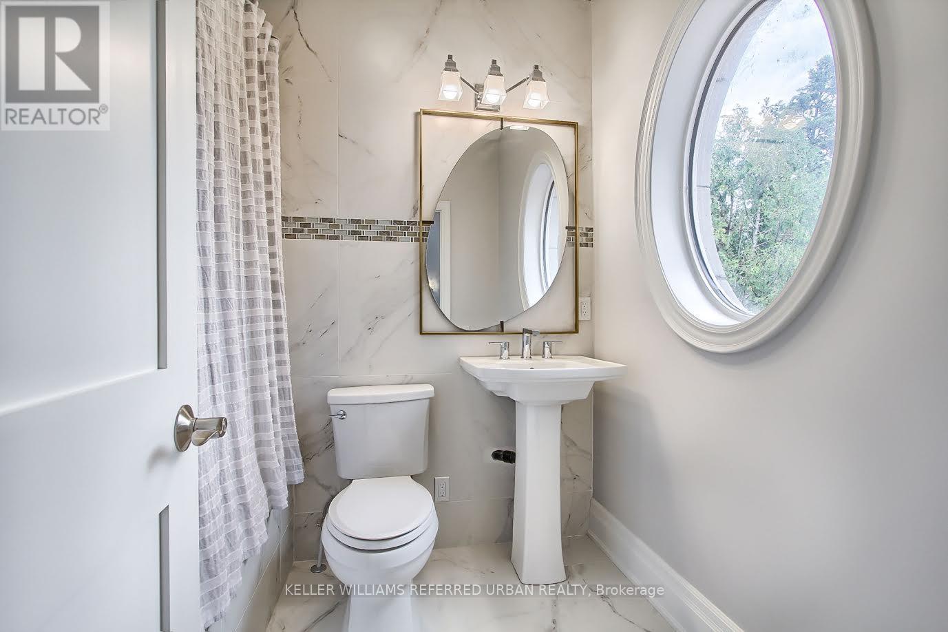 70 Brule Lakeway, Georgina, Ontario  L0E 1L0 - Photo 30 - N12305898
