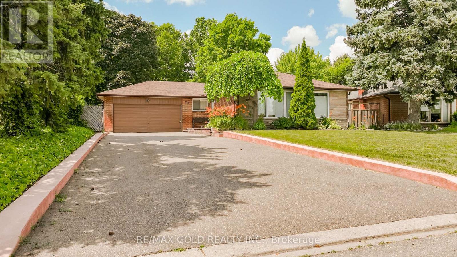 Property at 29 DEVONSHIRE DRIVE image 4