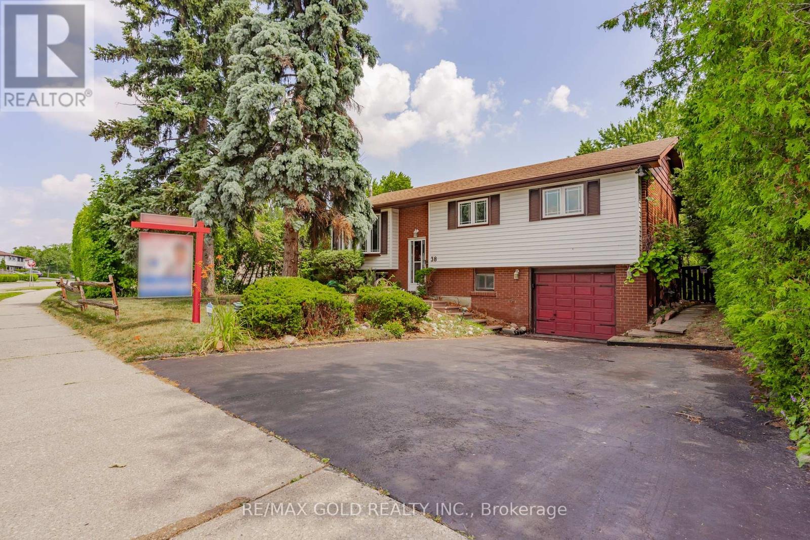Property at 38 DUKE ROAD image 1
