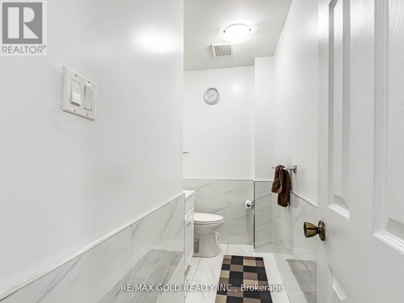 14 Kentucky Drive, Brampton, Ontario  L6Y 4G2 - Photo 16 - W12305874