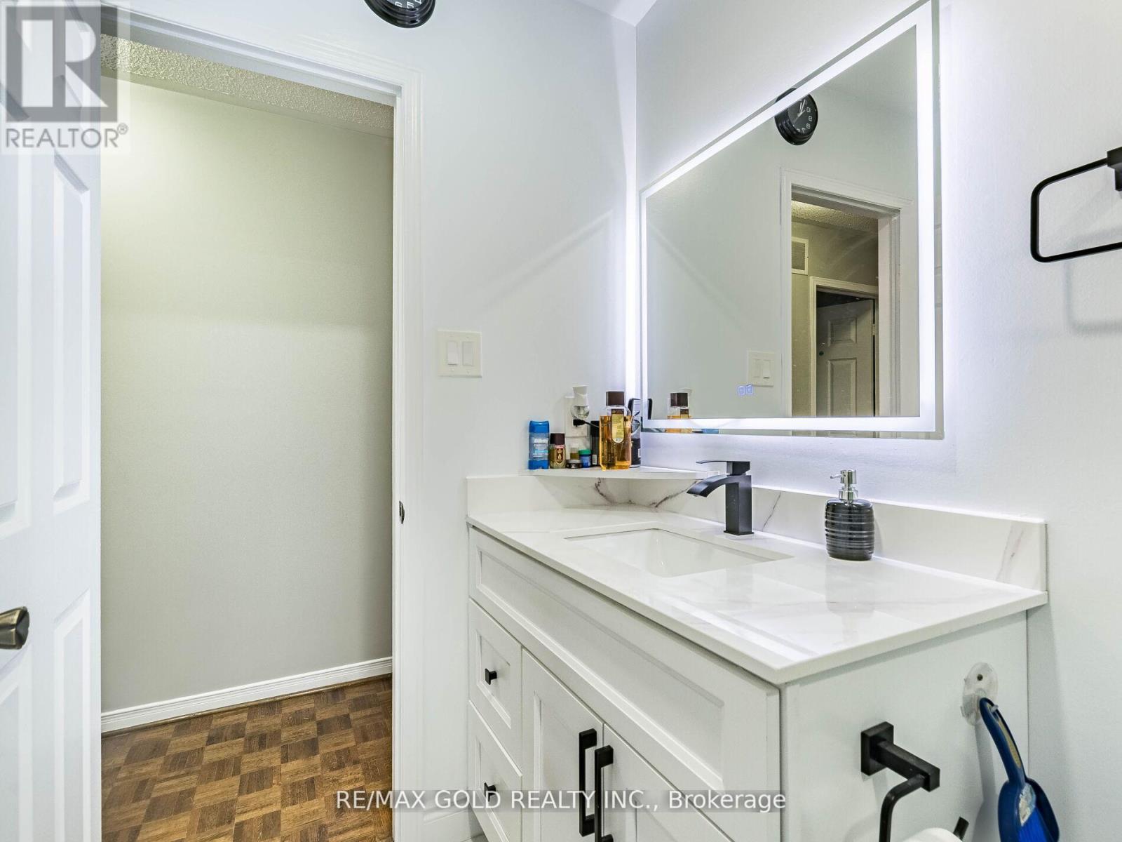 14 Kentucky Drive, Brampton, Ontario  L6Y 4G2 - Photo 34 - W12305874