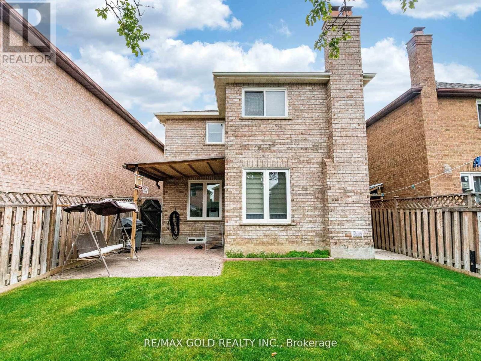 14 Kentucky Drive, Brampton, Ontario  L6Y 4G2 - Photo 46 - W12305874