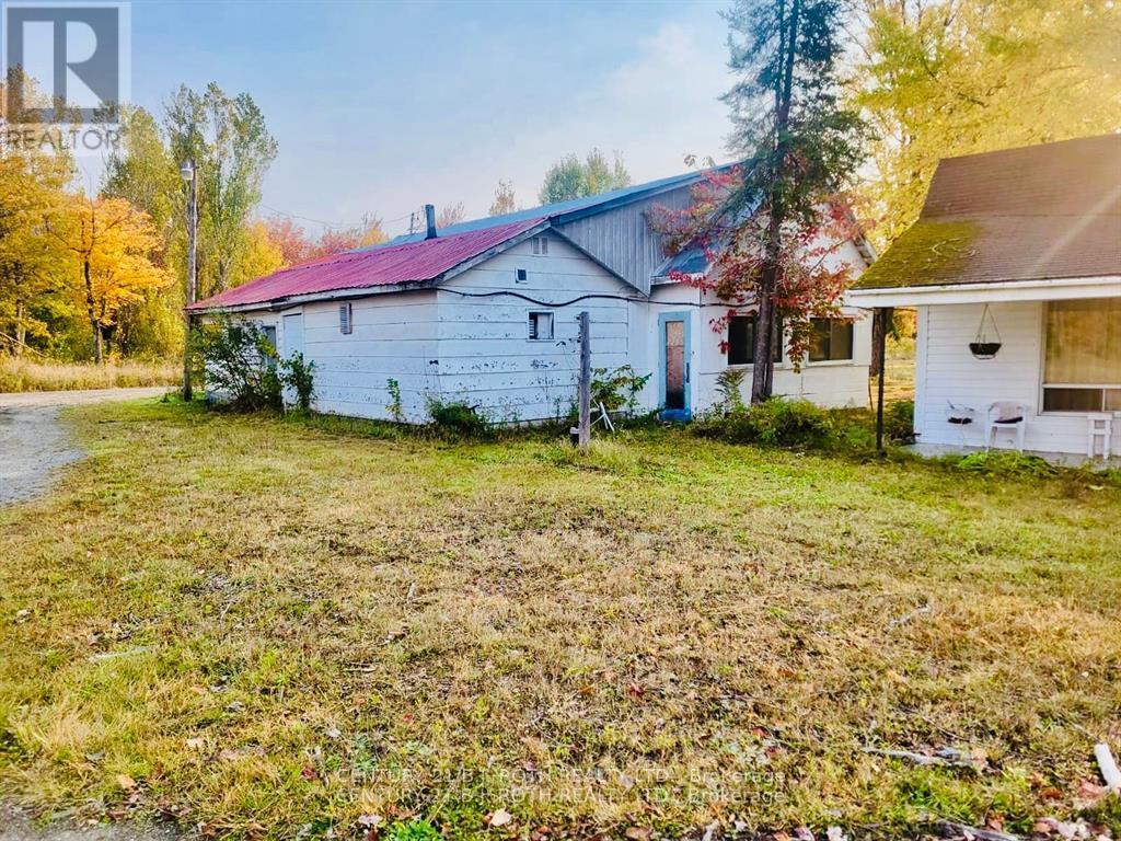 270 Pierre Road, West Nipissing, Ontario  P2B 2W8 - Photo 20 - X12251814