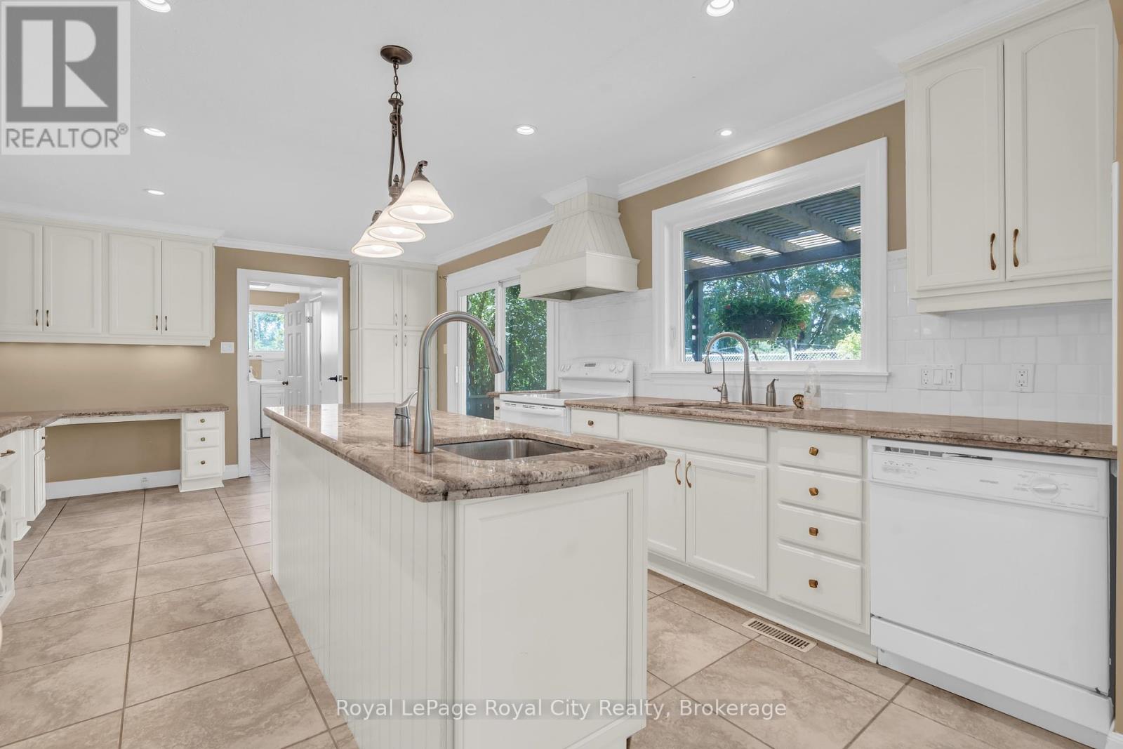 4502 Wellington Road 35 Road, Puslinch (Crieff/aikensville/killean), Ontario  N1H 6J3 - Photo 19 - X12306026