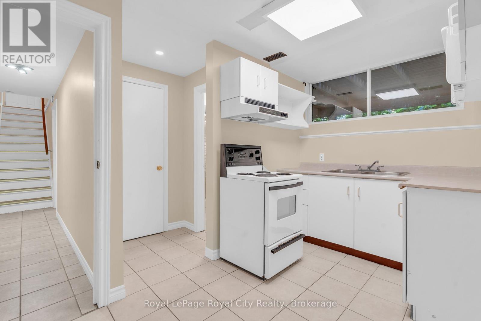 4502 Wellington Road 35 Road, Puslinch (Crieff/aikensville/killean), Ontario  N1H 6J3 - Photo 39 - X12306026