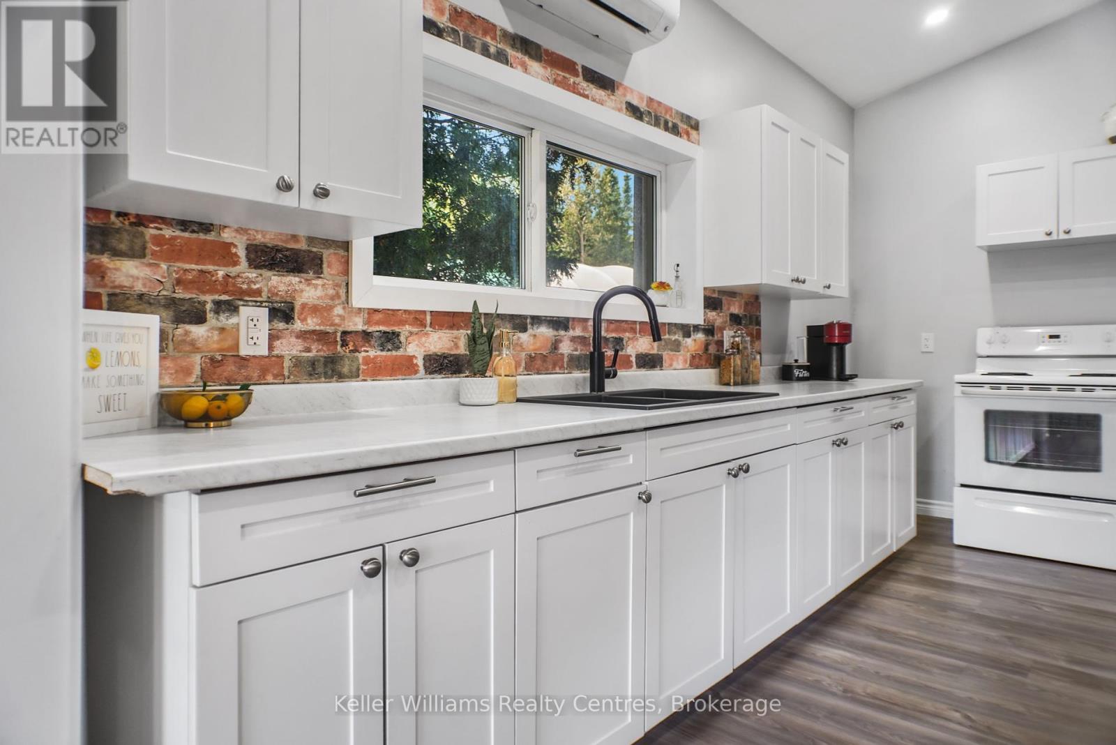 23 Stokes Bay Road, Northern Bruce Peninsula, Ontario  N0H 1W0 - Photo 17 - X12306029